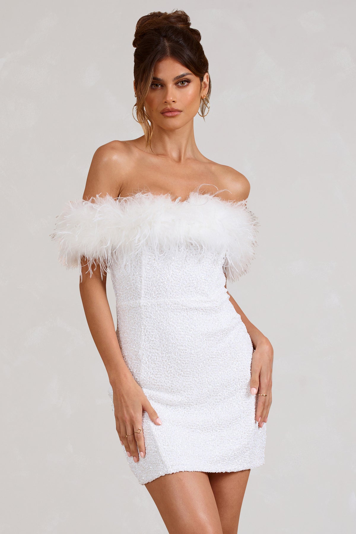 La Baule | Robe à pailettes avec plumes