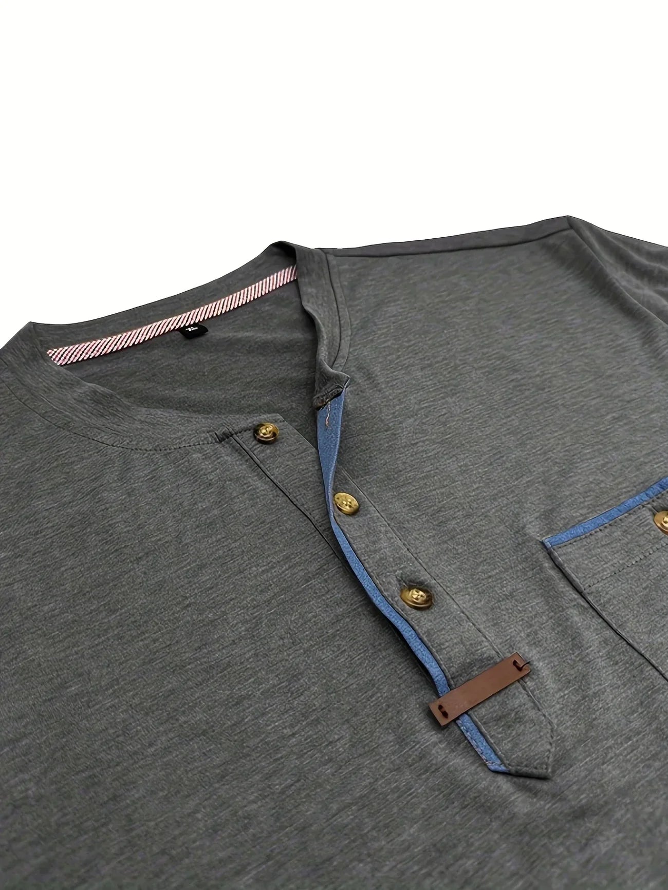 La Baule | T-shirt col rond élégant avec poche